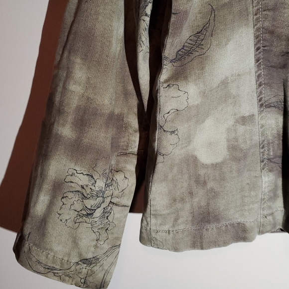 Jacket - Picture 4 of 4